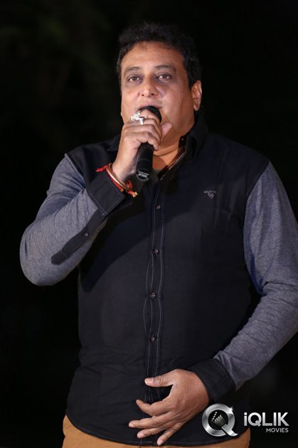 Sunil-Birthday-Celebrations-with-Bheemavaram-Bullodu-Team